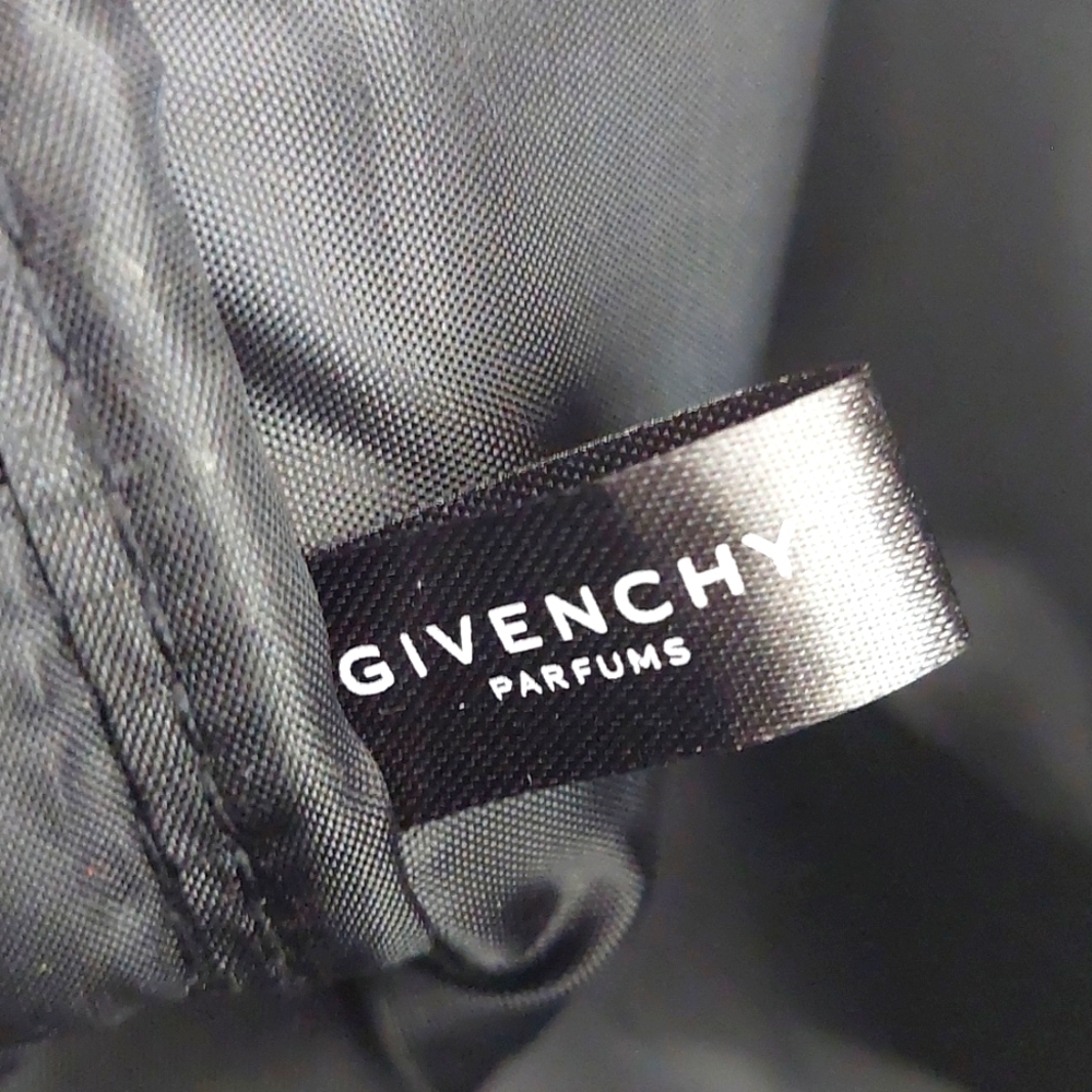 Givenchy Parfums Black Toiletry Bag / Cosmetic Bag - Picture 13 of 14